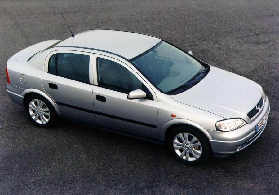  Opel Astra Sedan 1998 года  (фото 5 из 21)